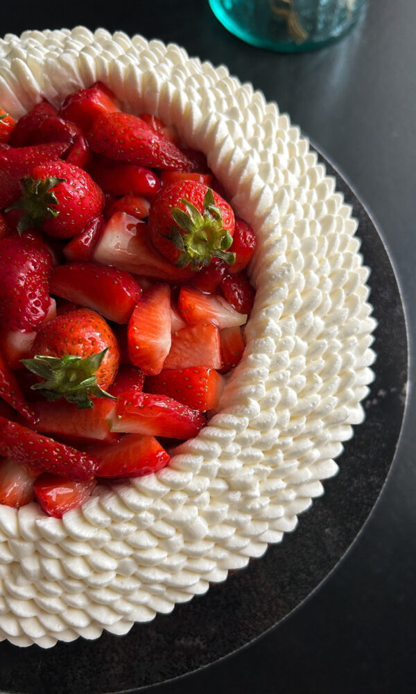 Fraisier-traditionnel-fraises-pochage-creons-la-patisserie Fraisier